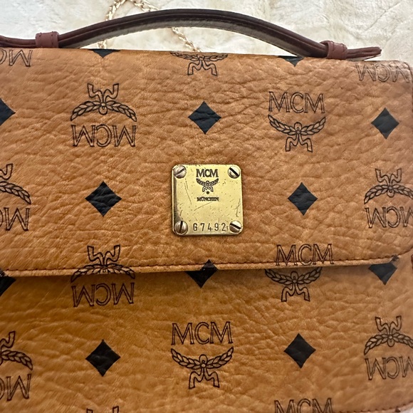 Authentic MCM made in Germany in preowned good condition. - Picture 7 of 11